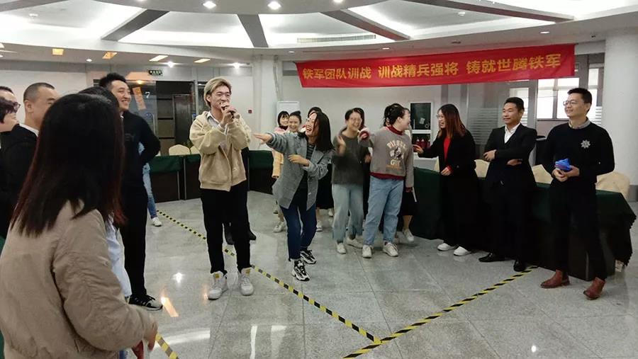 AG九游会国际官网控股晨会：促进企业文化建设，，，，，，展示AG九游会国际官网人风采！